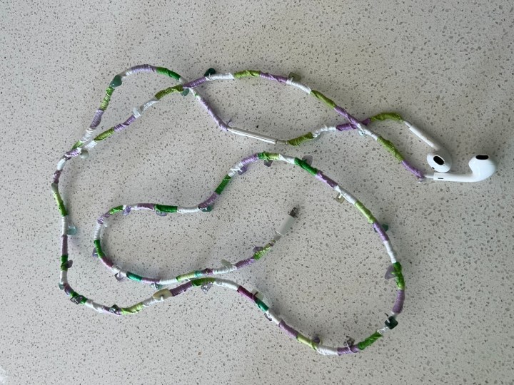Whimsifying my Life: Friendship Bracelet&nbsp;Headphones