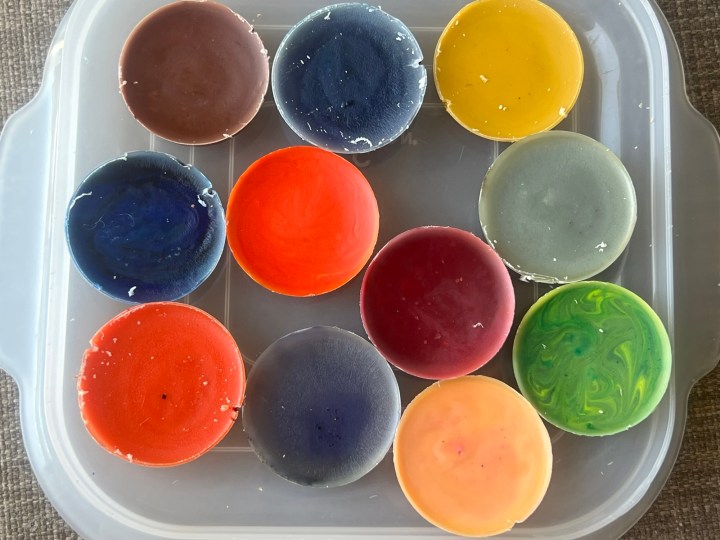 Waste Not Want Not: Muffin Tin&nbsp;Crayons